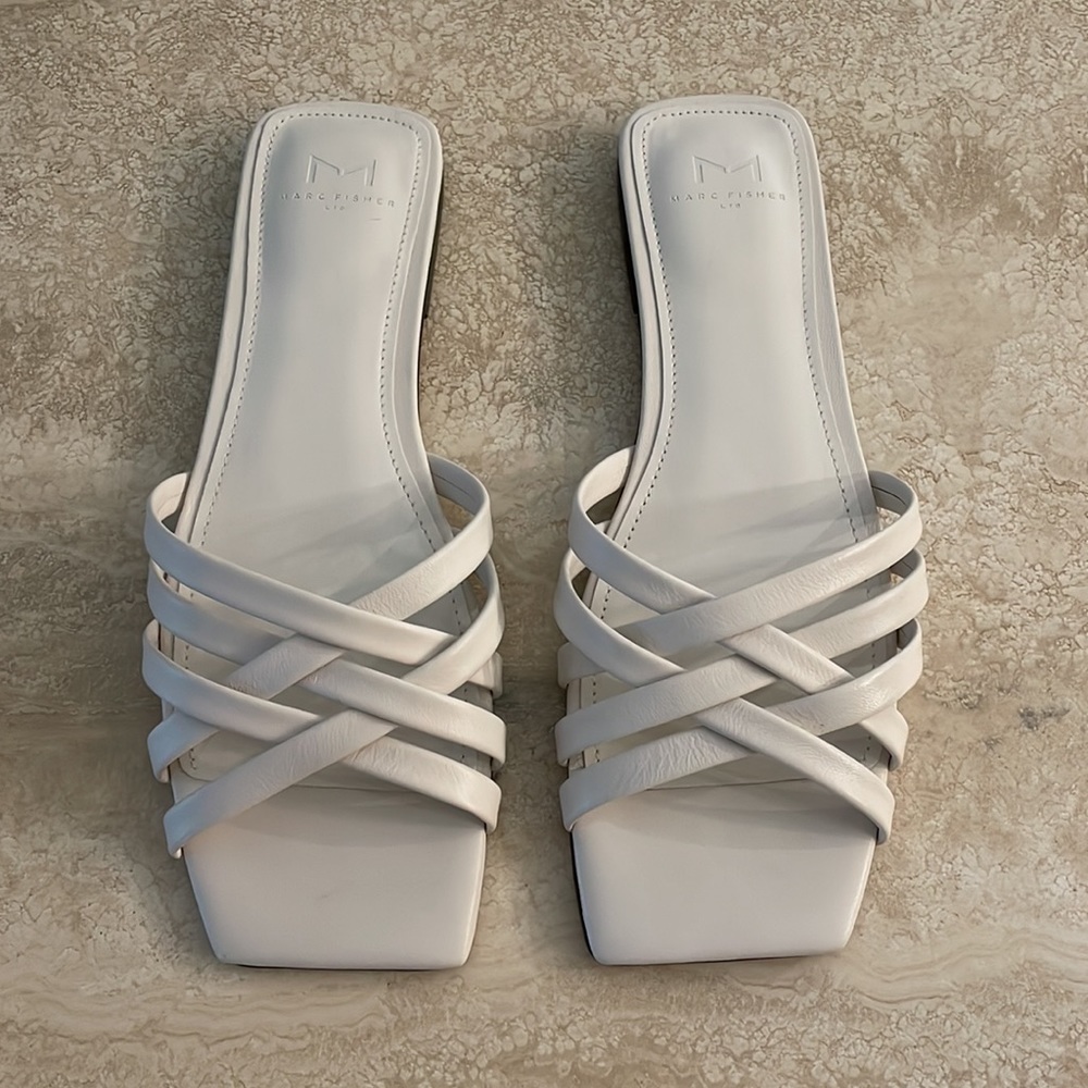 Marc Fisher LTD Leather Varro Slide Off-White Sandal Size 8